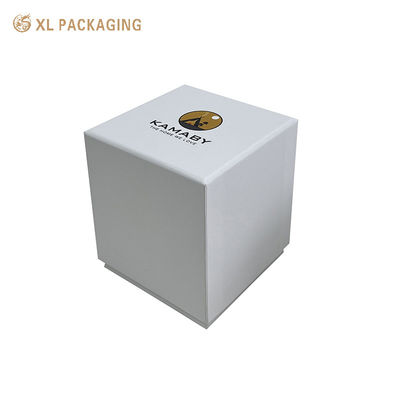 kaufen Luxuriöse recycelbare weiße Kartonkerze Geschenkbox mit individuell bedruckter, mattem Fingerabdruck-beständiger Oberfläche Online-Herstellung