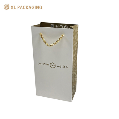 kaufen Umweltfreundliche Verpackung für Boutiquen Geschenke Einzelhandel Hochwertige Goldfarbe Recycling-Einkaufstüten Fancy OPP String Handle Papiertüten mit Goldfolie Stamping Matte Finish Verstärkter Boden online manufacture