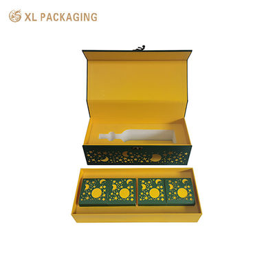kaufen Kundenspezifische Doppelschicht Flip Mooncake Geschenkbox mit Metallgriffe Schloss, Grünes Heißstempel Gold Laser Schnitt Ärmel Wein Verpackungskiste für das Herbstfest Online-Herstellung