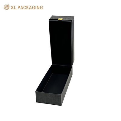 Luxus-Weinflaschen-Geschenk-Box mit Magnetverschluss.