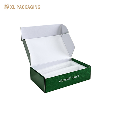 Mailerboxen für kundenspezifische Kleidung Personalisierte Wellpappe Postverpackung Umweltfreundliches Material Leichtgewichtsdesign Massenbestellungen Rabatte Perfekt für Modemarken Boutiquen Nachhaltiger Versand