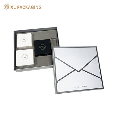 Luxuriöse persönliche starre Geschenkbox mit Samtinsertierung für Hautpflege-Personalsets