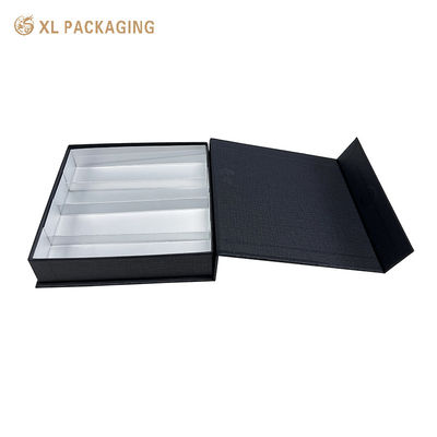 Luxuriöse magnetische Schokoladen-Geschenkbox mit umweltfreundlichem Strukturpapier und silberner Papier-Innenbox für sicheren Magnetverschluss