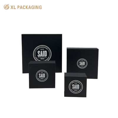 Magnetisch verschließbare Schokoladenbox mit Linnenpapier und mehrfach geschnittenem Inserts für Premium-Zigarrenverpackungen