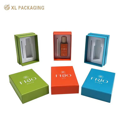 Custom Luxury Green 3-Piece Rigid Fragrance Packaging Box Weißes Logo Drucken, EVA-Tray mit separaten Schlitzen für Parfüm & Karte, mehrere Box-Stile & Inneres Schaum