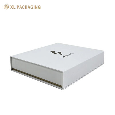 Luxuriöse weiße Magnet-Flip-Rigid Box für Schönheitsgeräte.