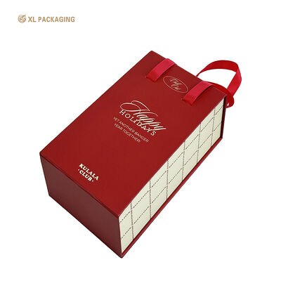 Kundenspezifische Magnetverschlussbox, rot-gelber Druckbandgriff, Schaumstoffeinlage