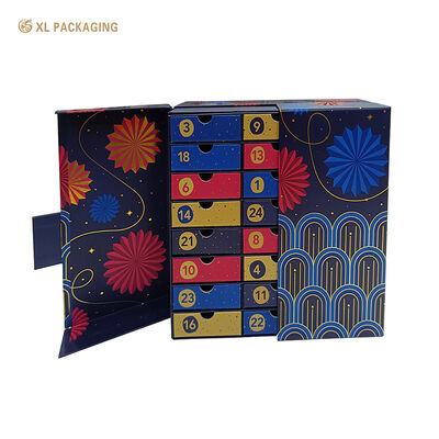 Custom Doppeltür Adventskalenderbox mit magnetischem Verschluss und 24 Schubladen mit voller leuchtender Silberfolie